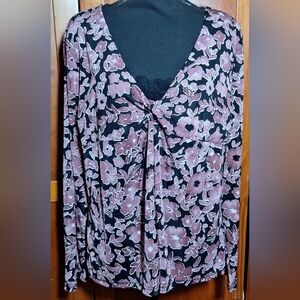 JACLYN SMITH  V-Neck Top